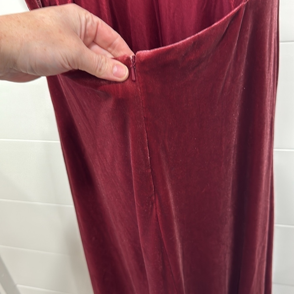 Revelry Micah Convertible Velvet Maxi Dress in Romantic Rose Red Size Medium - Picture 7 of 14